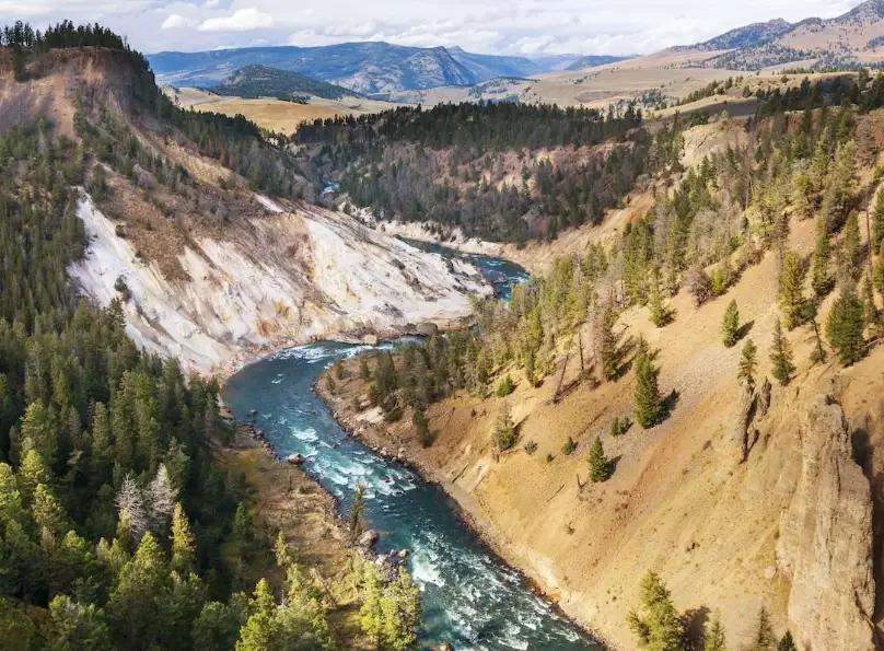 best time to visit wyoming and montana