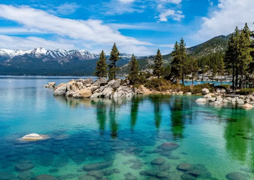 shoulder season USA travel