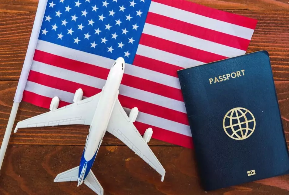 travel essentials for America