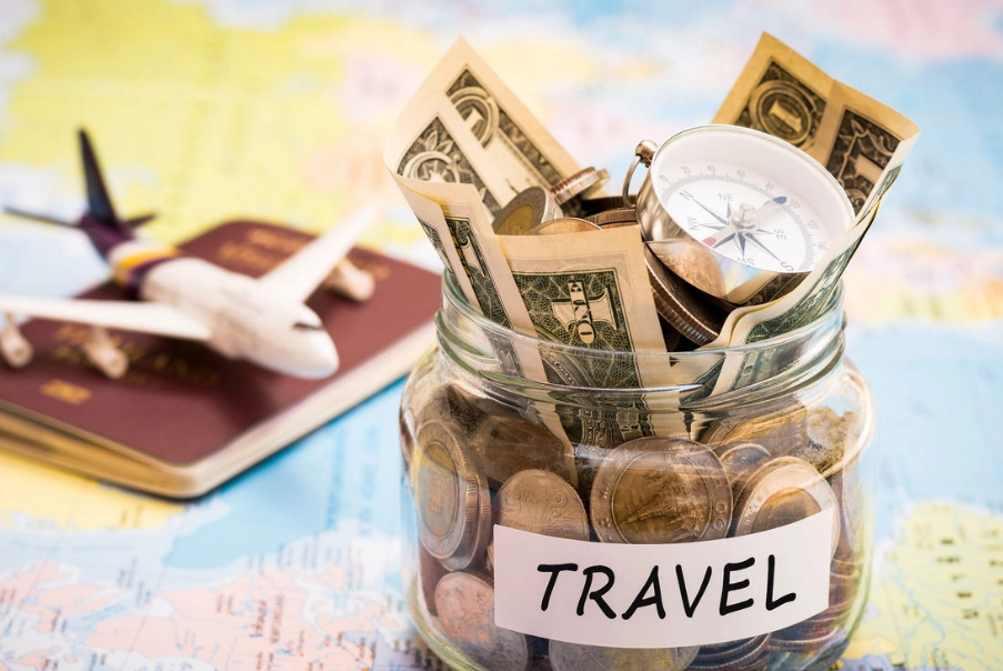 What is the cheapest month to go to America?