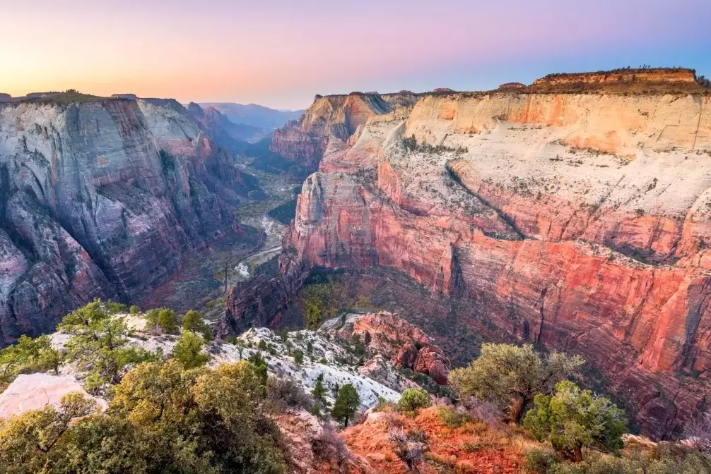 What is the number one vacation spot in the US?