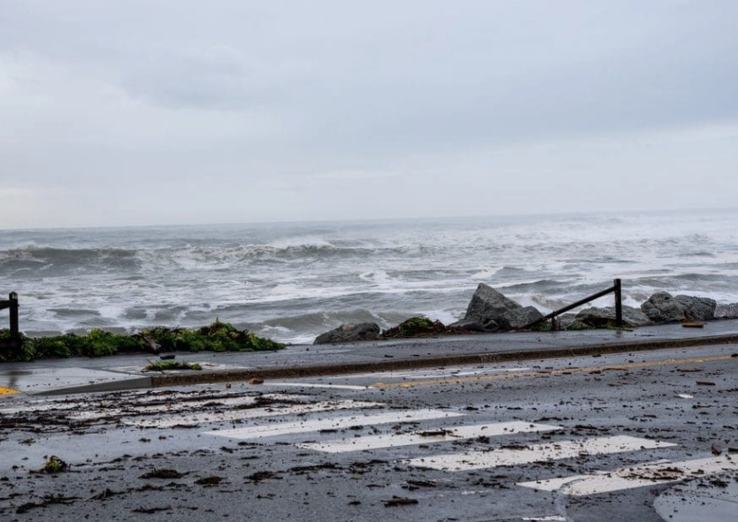 What's the rainiest month in California?