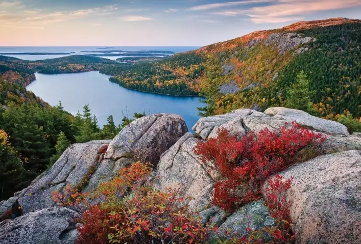 Maine travel seasons